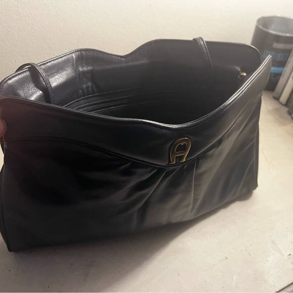 Etienne Aigner bag - Picture 5 of 9